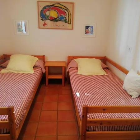 Casa A Amb Jardi I Piscina Privada. Holiday home *