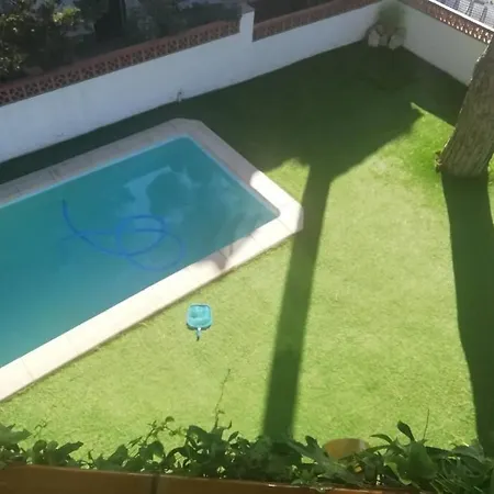 Casa A Amb Jardi I Piscina Privada. * L'Escala