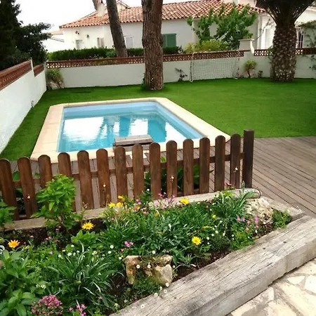 Holiday home Casa A Amb Jardi I Piscina Privada. L'Escala