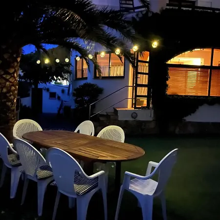 Casa A Amb Jardi I Piscina Privada. Holiday home